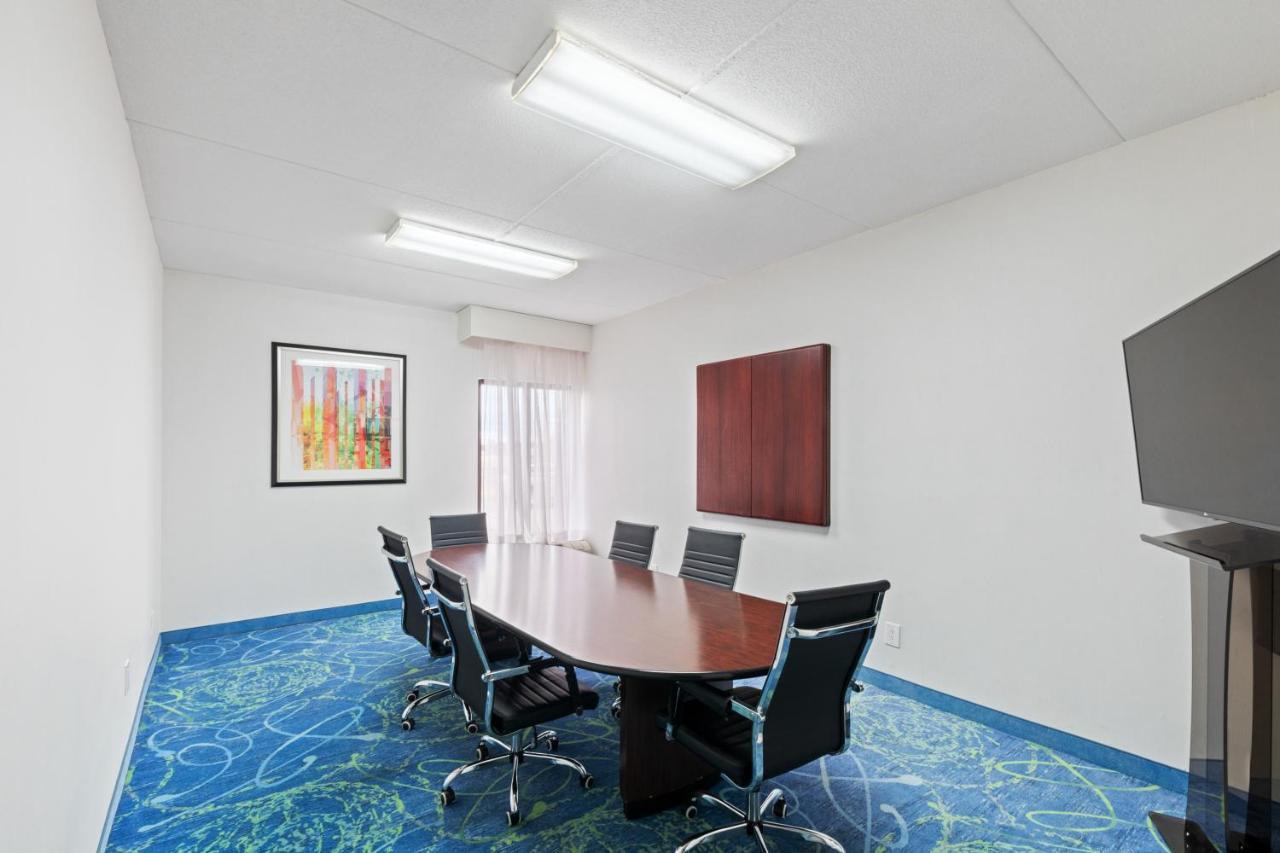 Allentown Park Hotel, Ascend Hotel Collection Fogelsville Extérieur photo