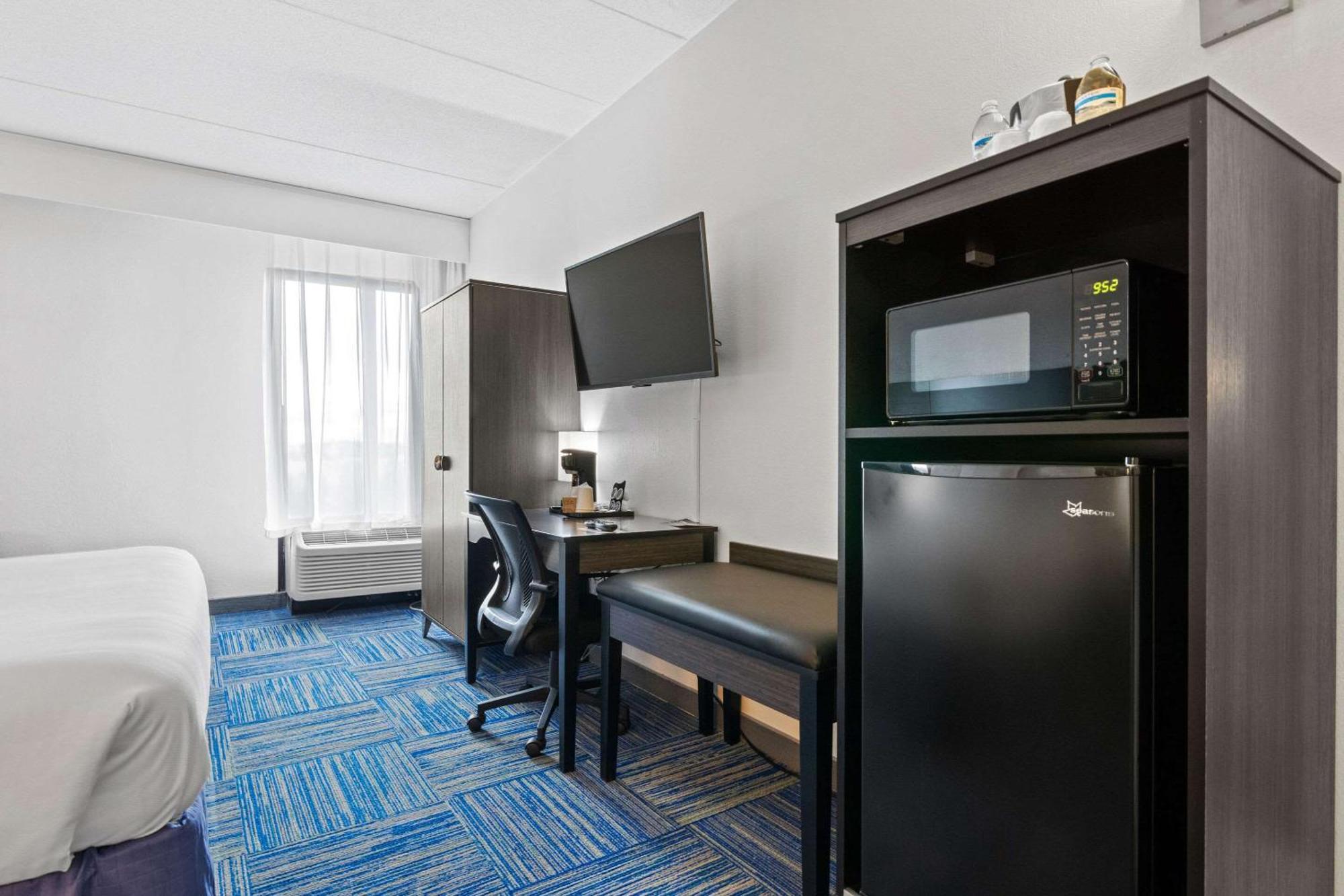 Allentown Park Hotel, Ascend Hotel Collection Fogelsville Extérieur photo